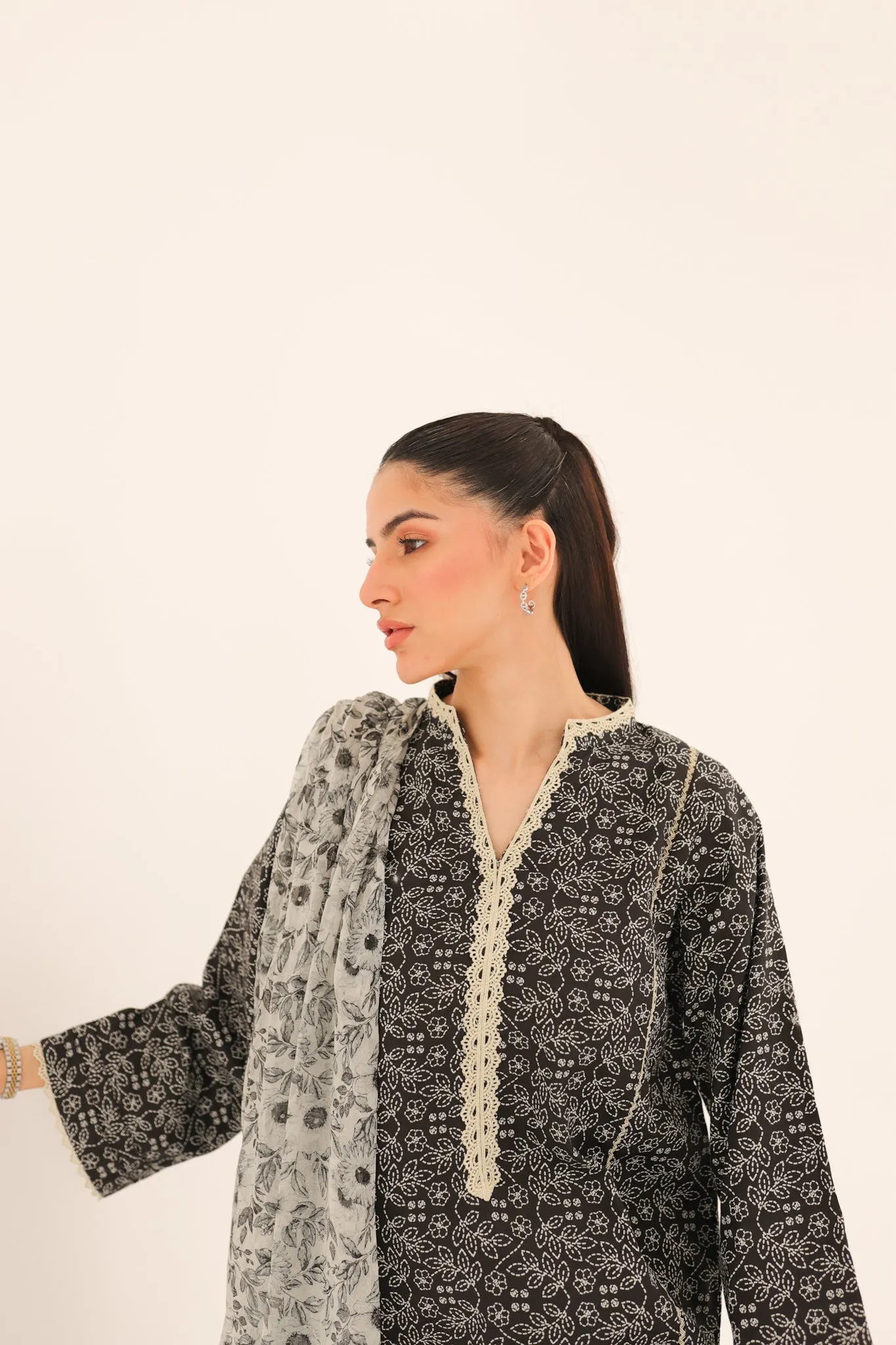 50% OFF MIDNIGHT MONOCHROME SET (NPA3-23412)
