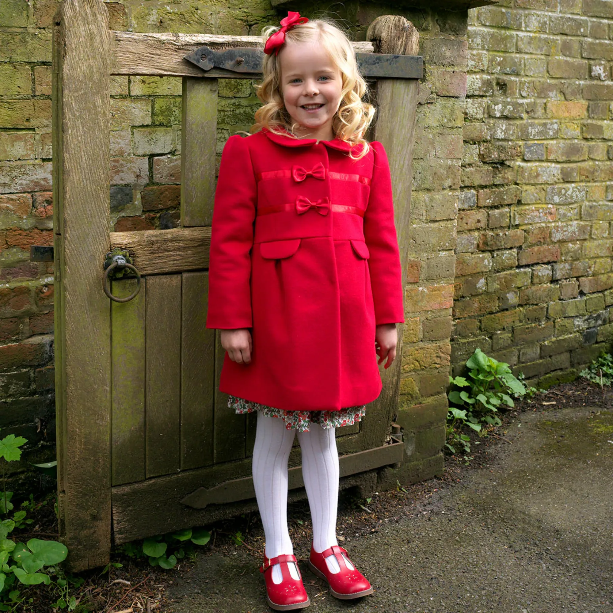 Bow Trim Coat in Red