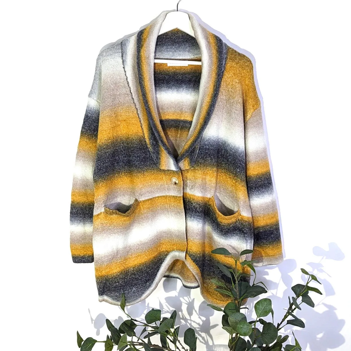 Cosy luxury polyamide mix shaded effect cardigan with pockets and collar