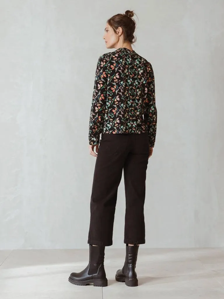 Indi & Cold Cotton Crop Trousers in Black