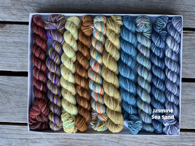 Jasmine  Pencil Box DK