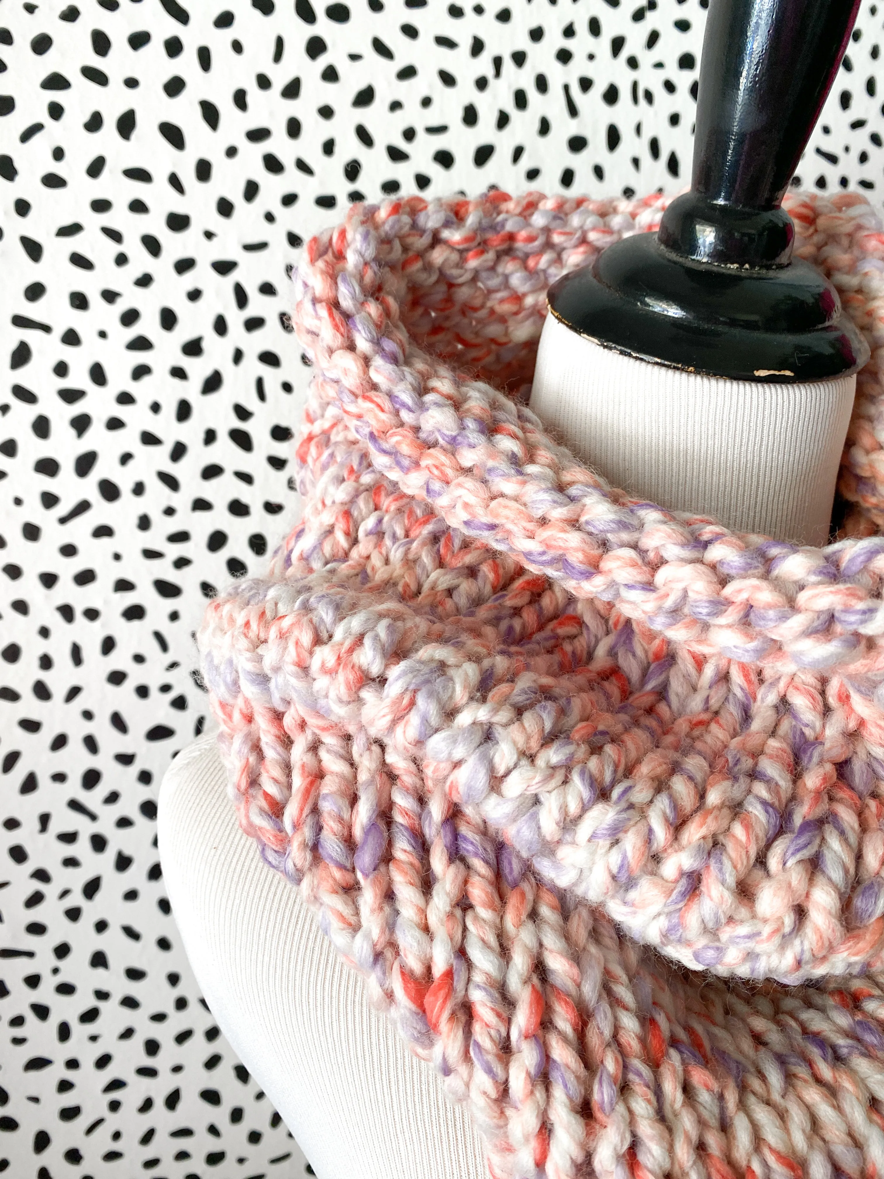 Neckwarmer in Magic Twist