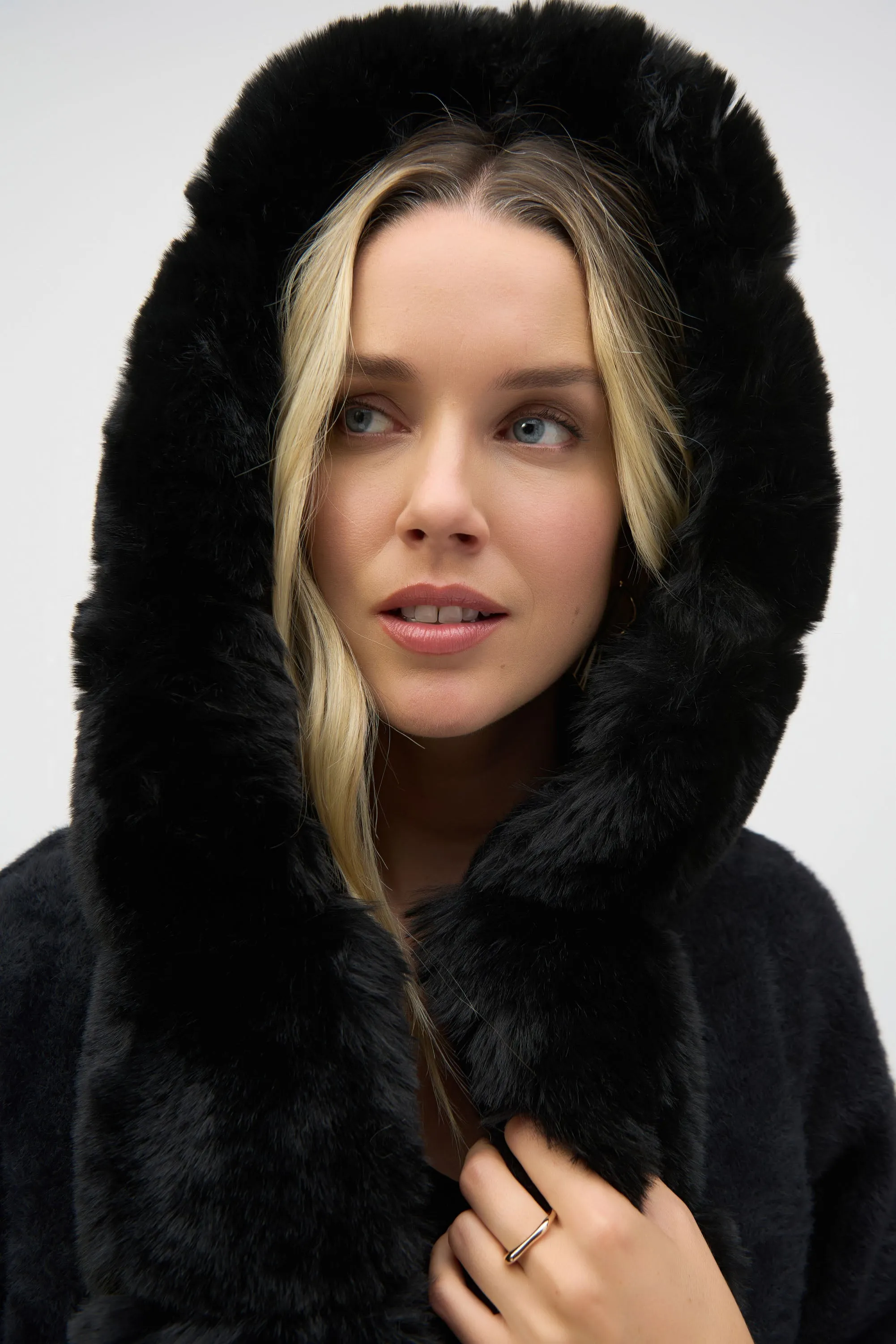 Sweater Knit and Faux Fur Hooded Coat 244929