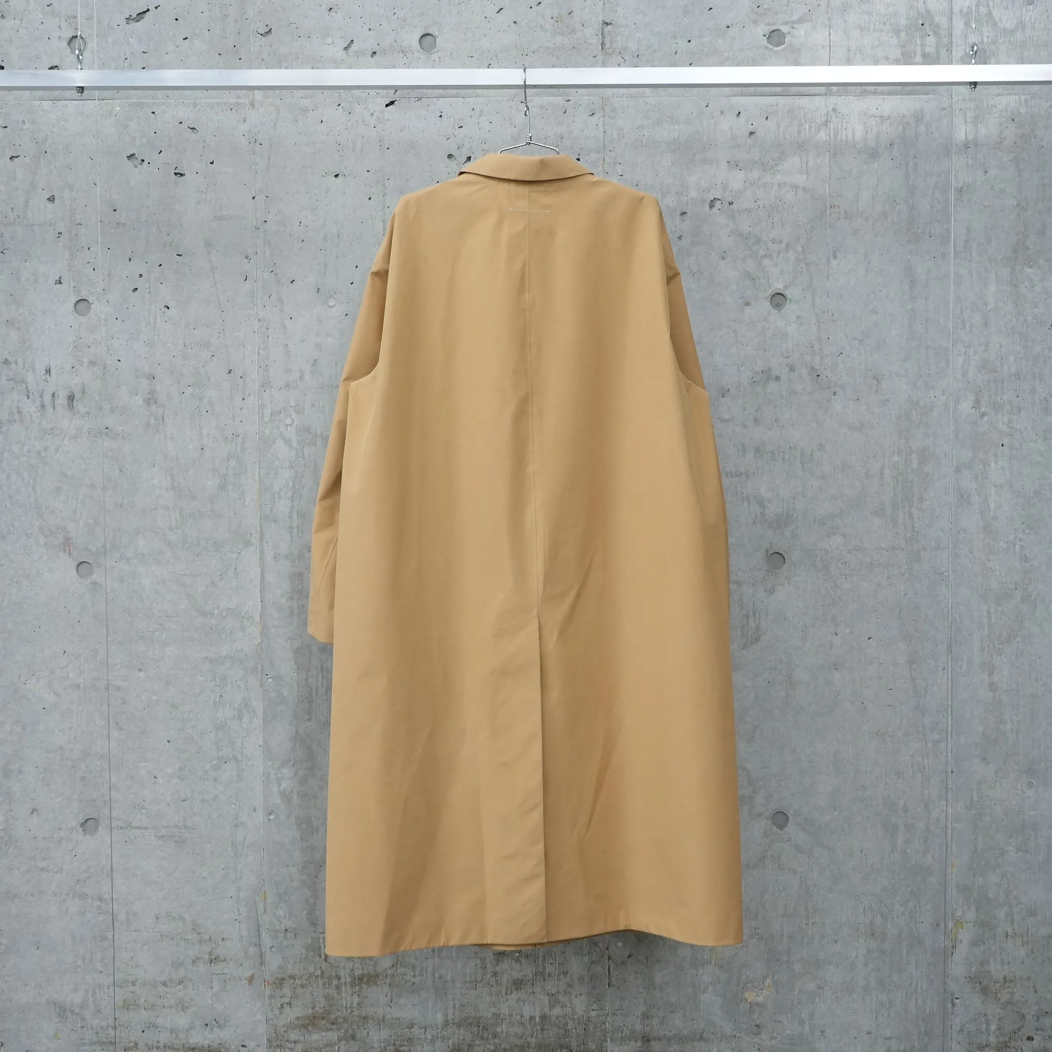TRENCH COAT / 128