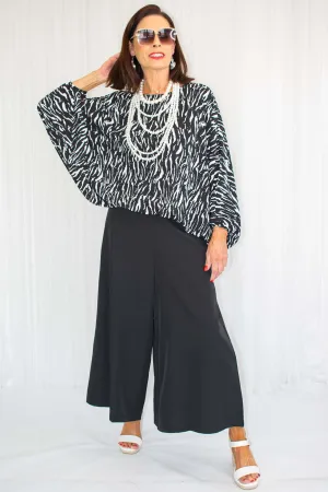 Zerana Batwing Sleeve Elastic Hem Top in Zebra Print